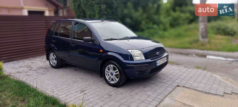 Ford Fusion 2004