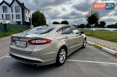 Седан Ford Fusion 2014 в 