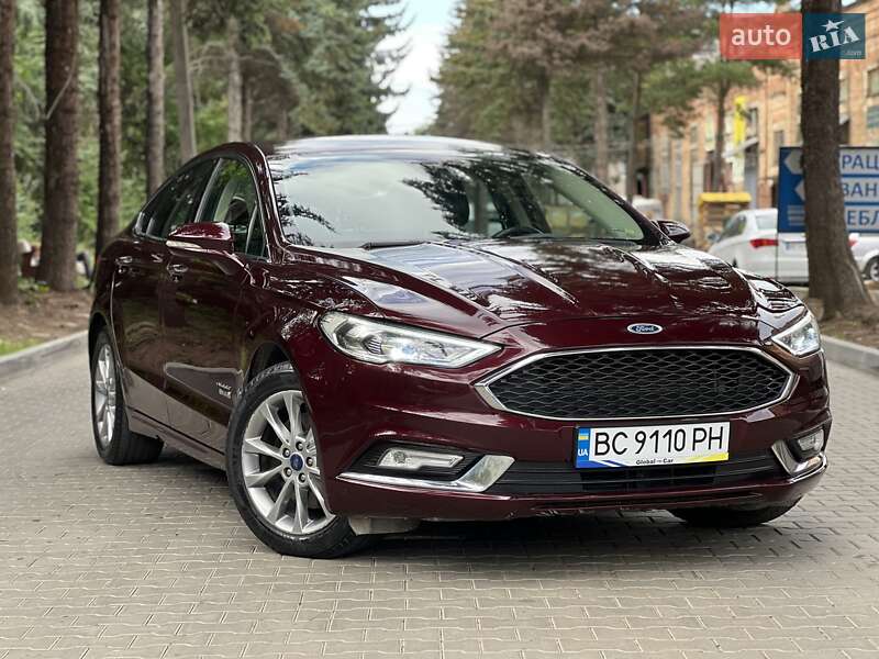 Седан Ford Fusion 2016 в Львове