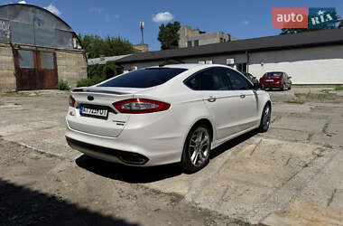 Седан Ford Fusion 2015 в 