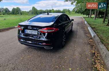 Седан Ford Fusion 2020 в 