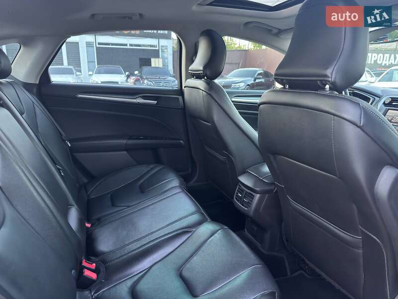 Седан Ford Fusion 2015 в Харкові