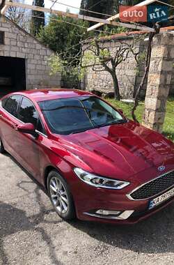 Седан Ford Fusion 2017 в 