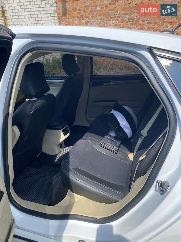 Седан Ford Fusion 2015 в Чернігові фото 6 Седан Ford Fusion 2015 в Чернігові