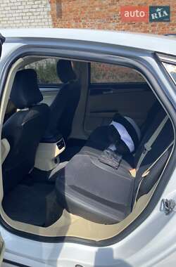 Седан Ford Fusion 2015 в 