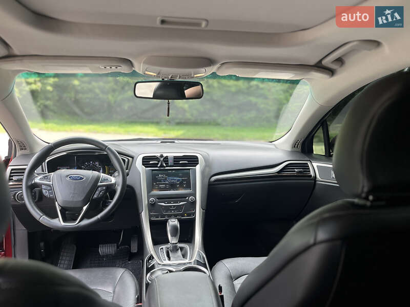 Седан Ford Fusion 2014 в Львове