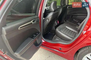Седан Ford Fusion 2014 в 
