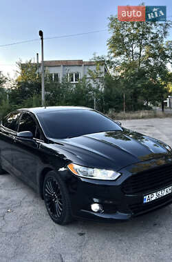 Седан Ford Fusion 2013 в 