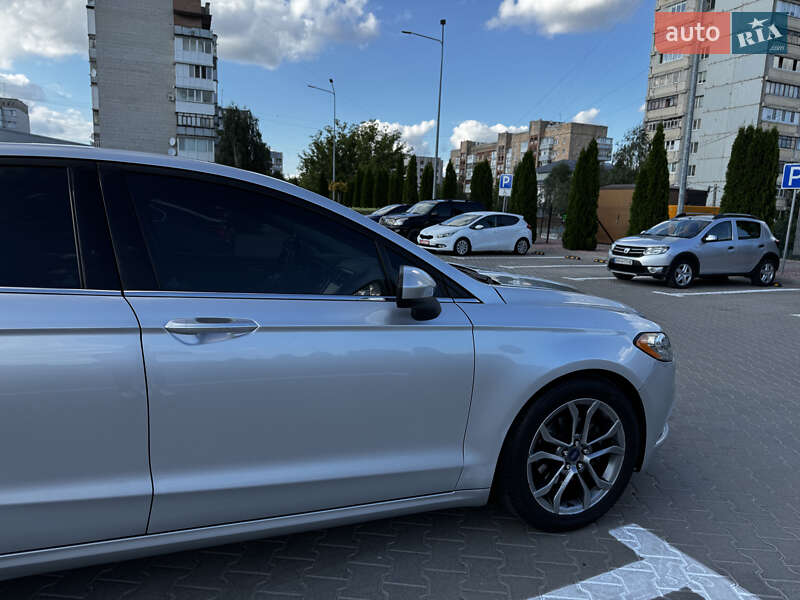 Седан Ford Fusion 2016 в Житомирі