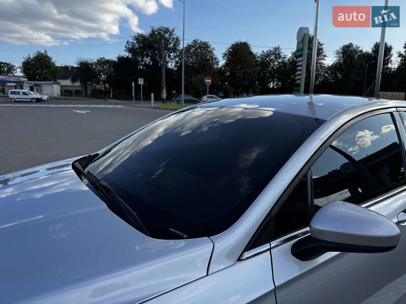 Седан Ford Fusion 2016 в Житомирі