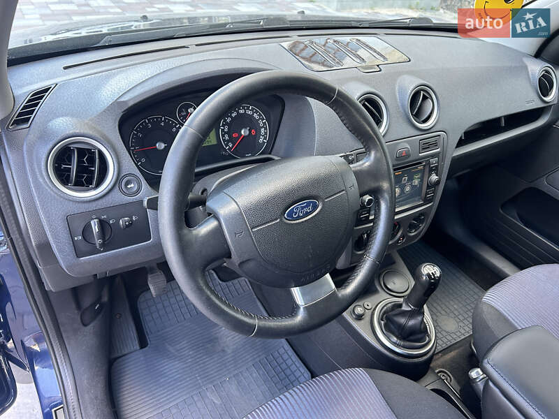 Хэтчбек Ford Fusion 2011 в Черкассах