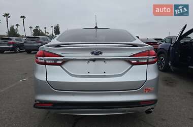 Седан Ford Fusion 2018 в 