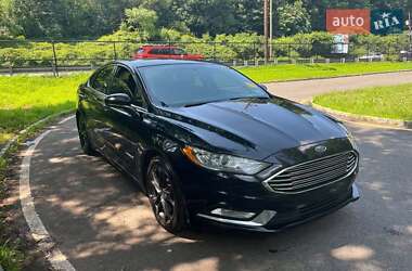 Седан Ford Fusion 2018 в 