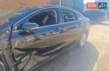 Седан Ford Fusion 2014 в 
