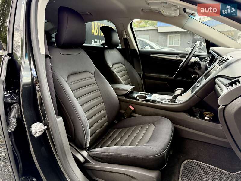 Седан Ford Fusion 2013 в Харкові