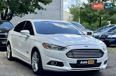 Седан Ford Fusion 2014 в 