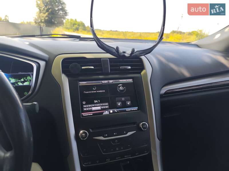 Седан Ford Fusion 2013 в Дніпрі