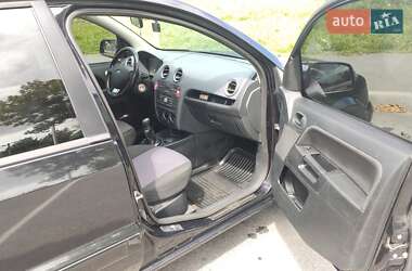 Хэтчбек Ford Fusion 2011 в 