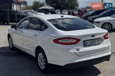 Седан Ford Fusion 2015 в 