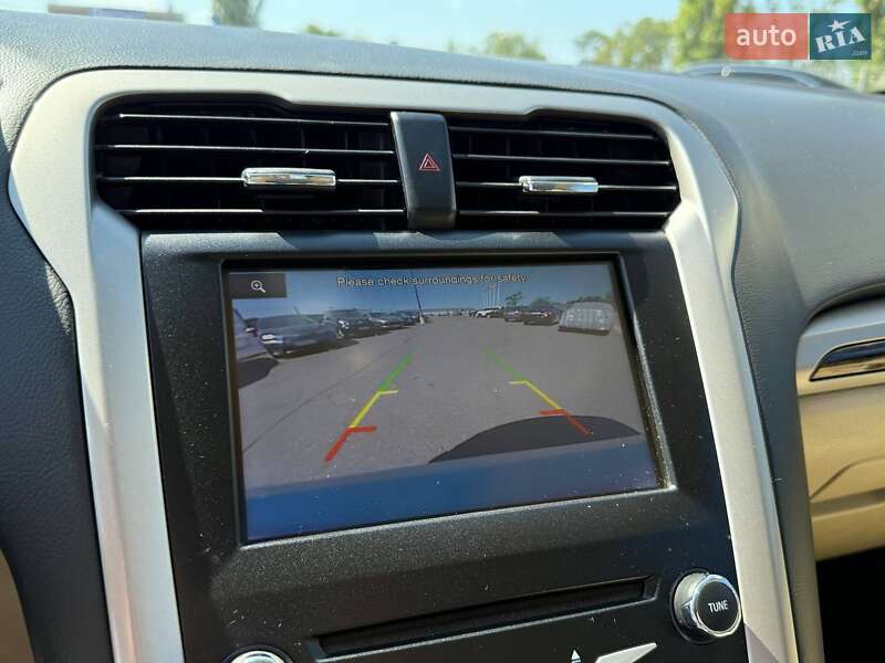 Седан Ford Fusion 2013 в Одесі