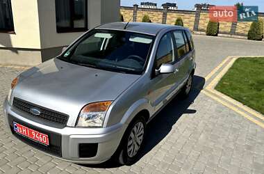 Хэтчбек Ford Fusion 2007 в 