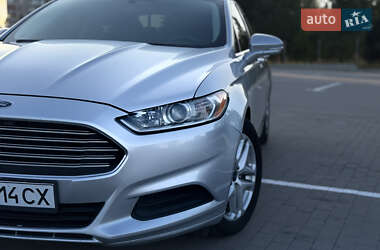 Седан Ford Fusion 2014 в 