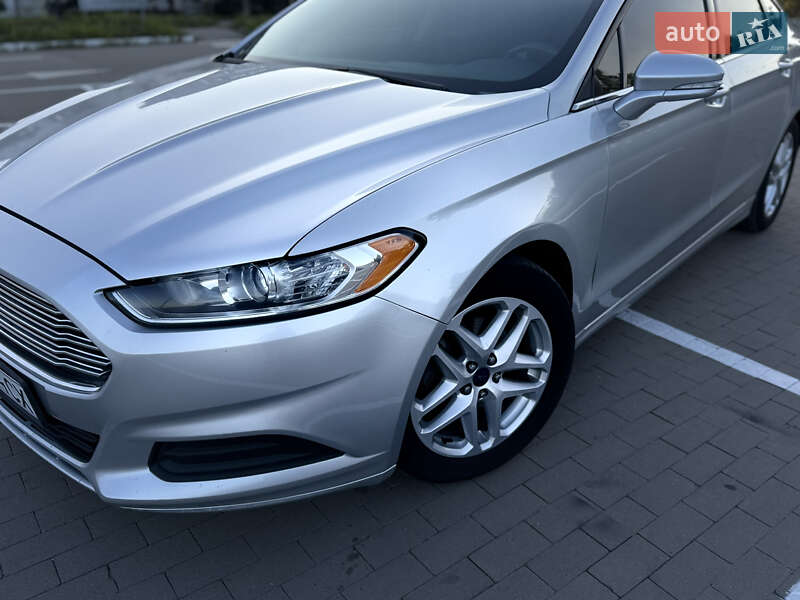 Седан Ford Fusion 2014 в Сумах