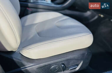 Седан Ford Fusion 2017 в 