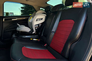 Седан Ford Fusion 2014 в 