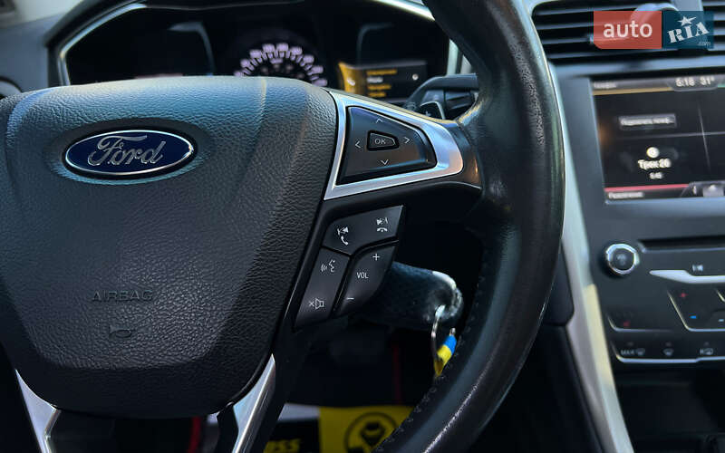 Седан Ford Fusion 2014 в Львове