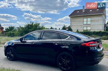 Седан Ford Fusion 2017 в 