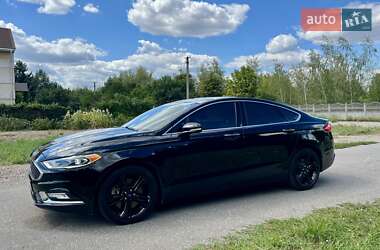 Седан Ford Fusion 2017 в 