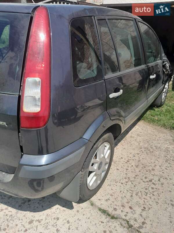 Хэтчбек Ford Fusion 2008 в Прилуках