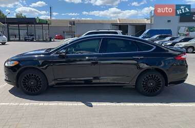 Седан Ford Fusion 2015 в 