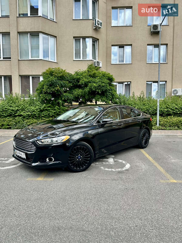 Седан Ford Fusion 2016 в Софиевской Борщаговке