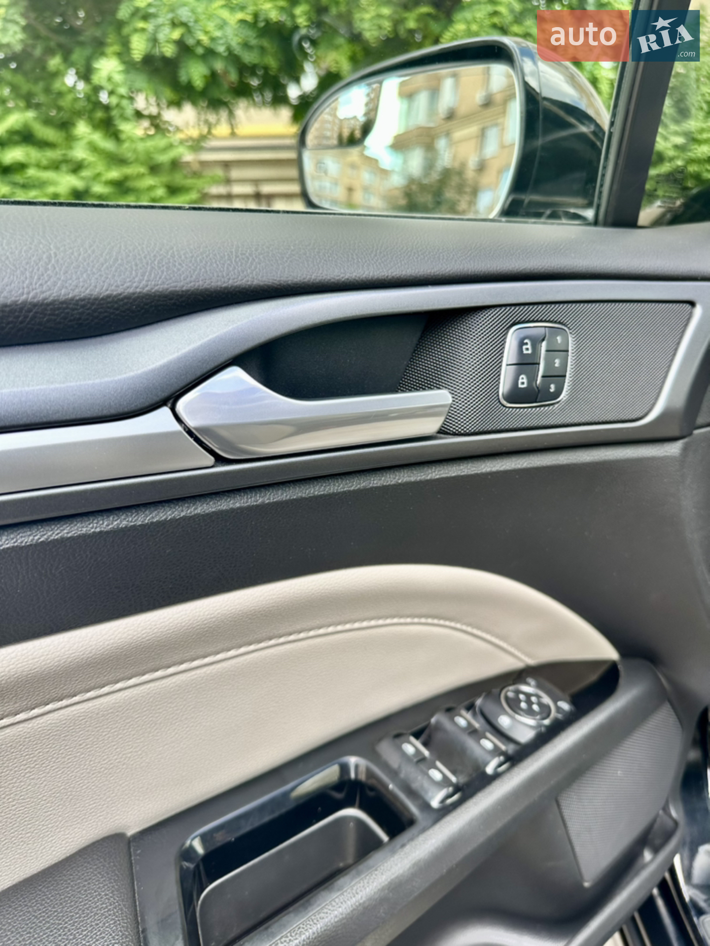 2016 Ford Fusion - мініатюра 20