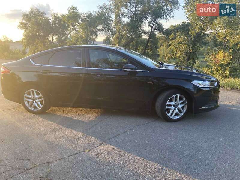 Седан Ford Fusion 2015 в Киеве
