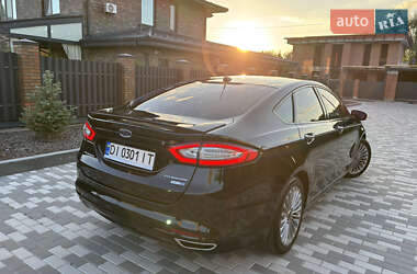 Седан Ford Fusion 2013 в 