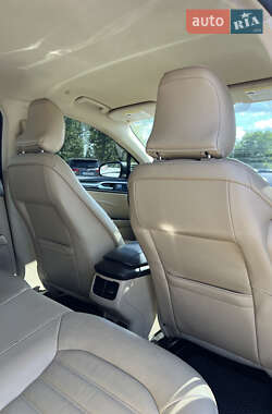 Седан Ford Fusion 2015 в 