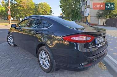 Седан Ford Fusion 2014 в 