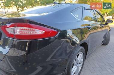 Седан Ford Fusion 2014 в 