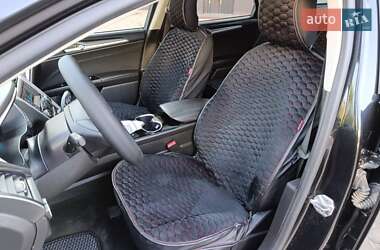 Седан Ford Fusion 2014 в 