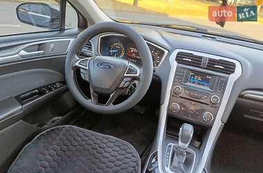 Седан Ford Fusion 2014 в 