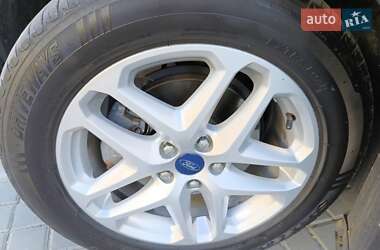 Седан Ford Fusion 2014 в 