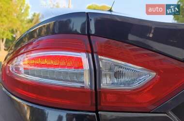 Седан Ford Fusion 2014 в 