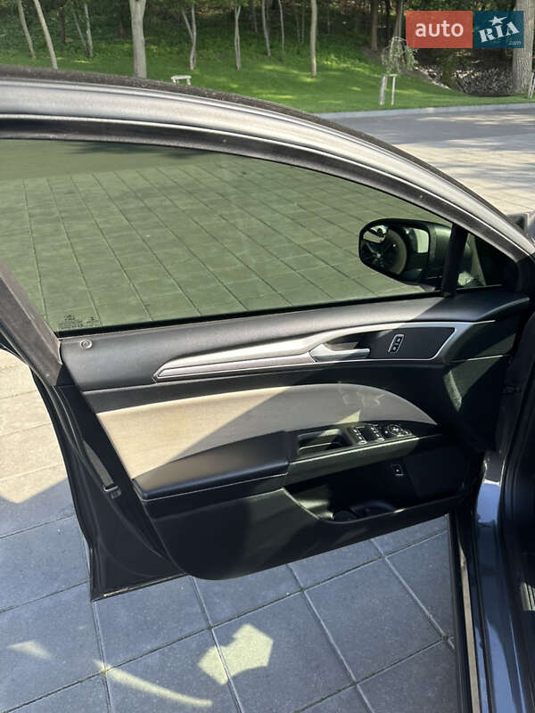 Седан Ford Fusion 2018 в Светловодске