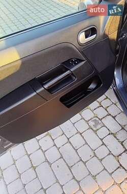 Хэтчбек Ford Fusion 2007 в 