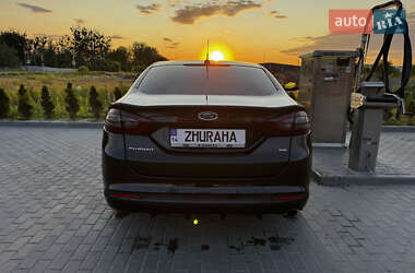 Седан Ford Fusion 2013 в 