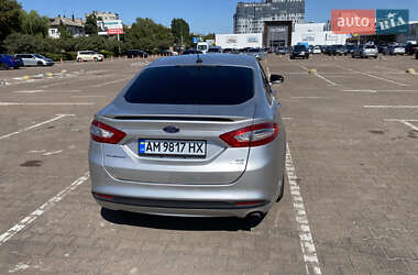 Седан Ford Fusion 2014 в 