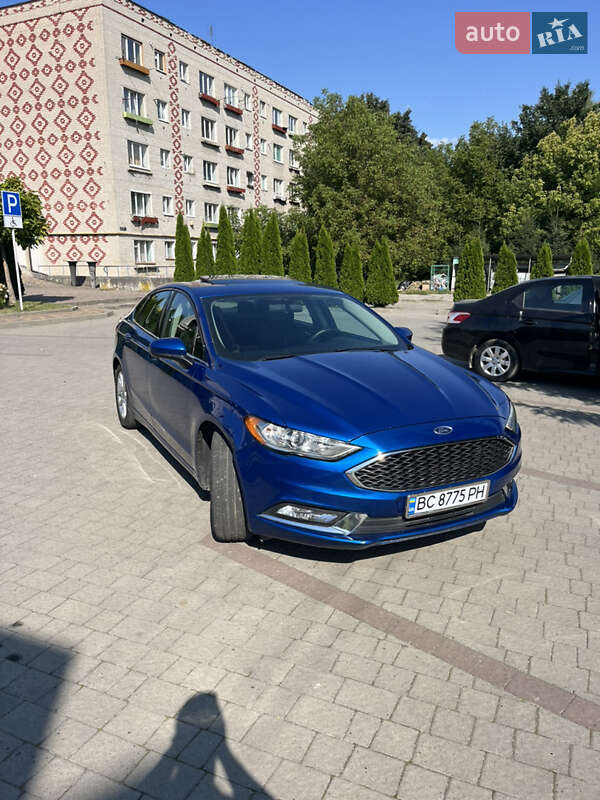 Седан Ford Fusion 2016 в Львове